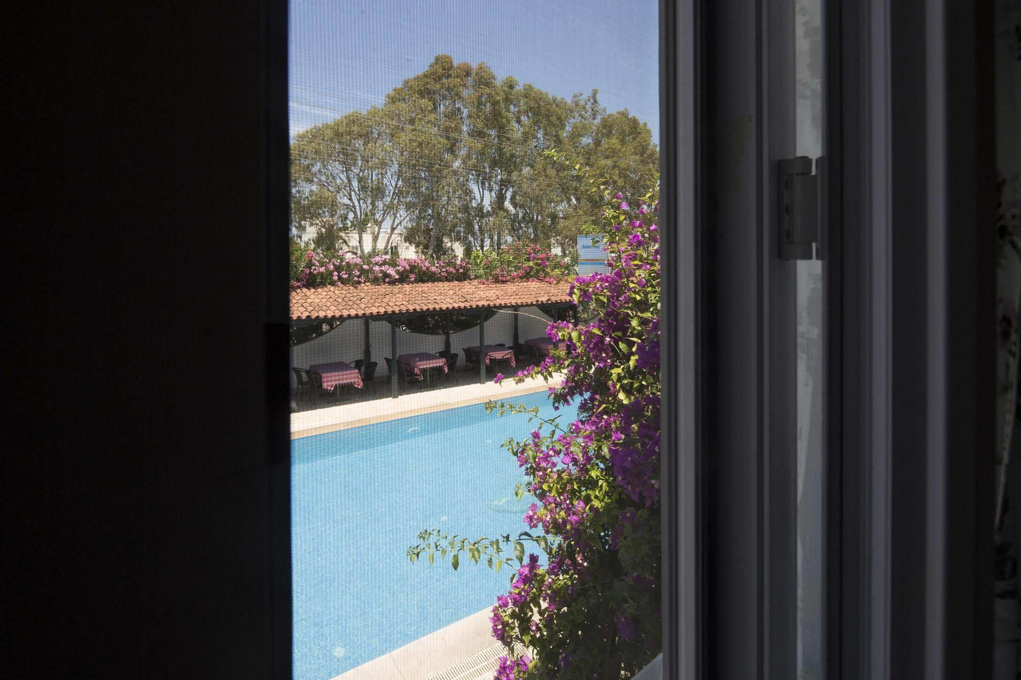Istanbul Hotel Bodrum Türkbükü Exterior foto