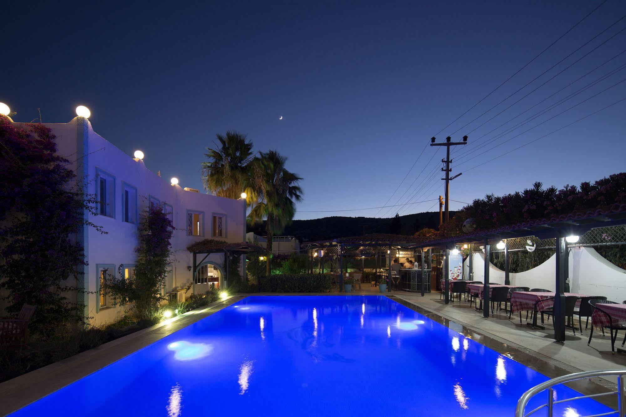 Istanbul Hotel Bodrum Türkbükü Exterior foto